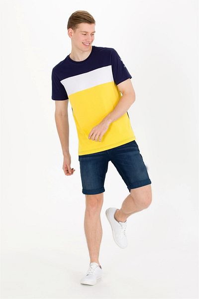U.S. Polo Assn. Men's Dark Yellow Crew Neck T-shirt