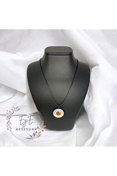 moonglare Light Pink Floral Epoxy Necklace