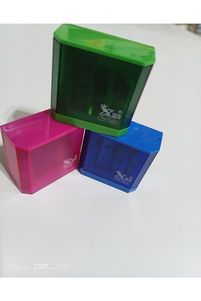 Mikro ماكينة حلاقة ملونة ذات حجرة واسعة بثلاثة فتاحات (3 قطع)