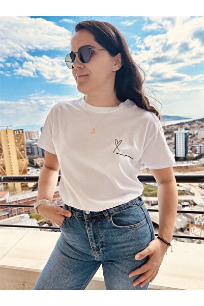 Qu Style Kalpli Düşük Omuzlu Tişört Beyaz