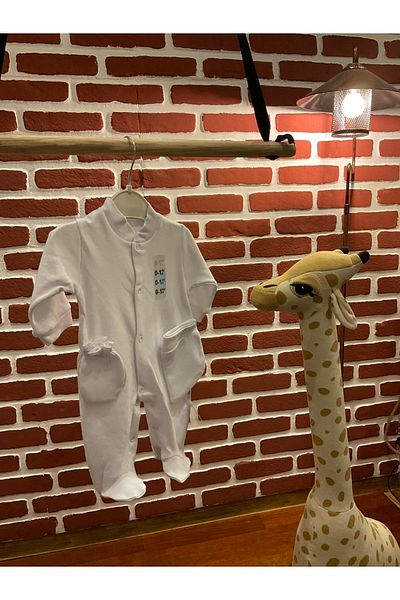 Shem 1-3-6-9 Months Straight Jumpsuit with Gloves and Hat
