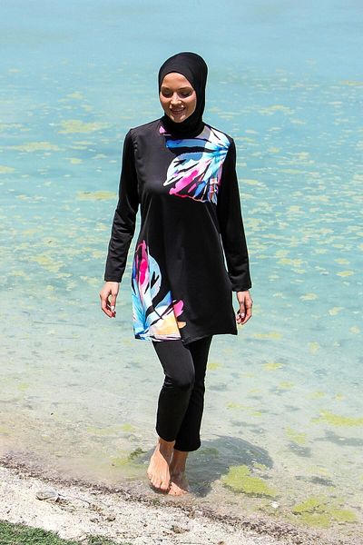 Marina 3-Piece Black Floral Patterned Fully Covered Hijab Swimsuit M2224