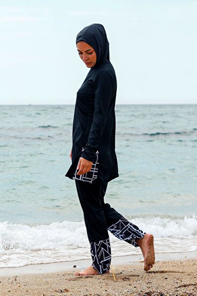 Riva Mera Rivamera 4-Piece Black and White Patterned Fully Covered Hijab Swimsuit R1114