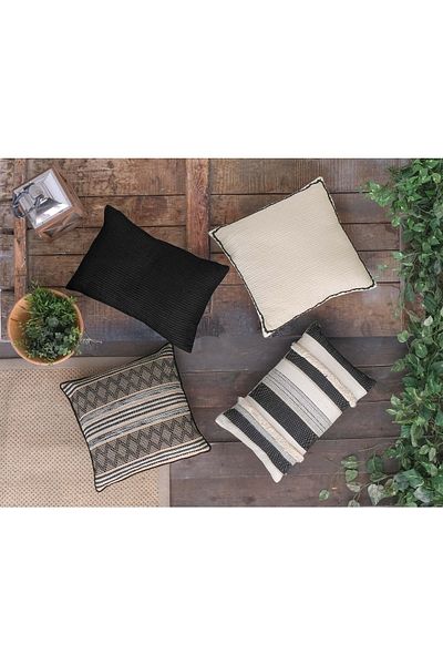 Sarev Pernă decorativă Elles 45x45 neagră