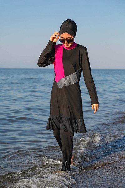 Marina 4-Piece Black Mesh Detailed Fully Covered Hijab Swimsuit M2106