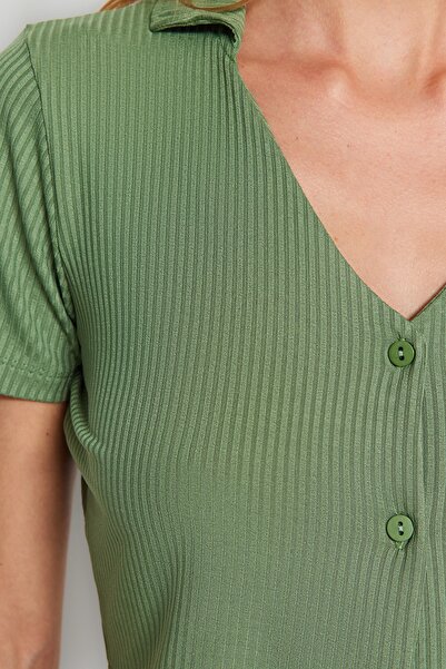 Trendyol Collection Tmavě zelené žebrované pletené pyžamové šortky THMSS22PT0308