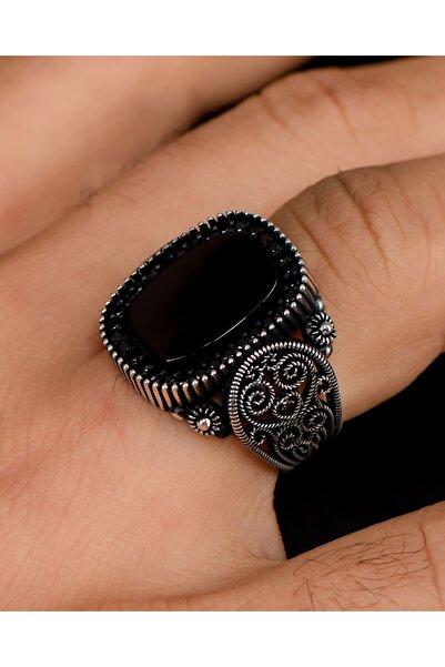 Prestige 925 Ayar Gümüş Erkek Yüzüğü Oniks Taşlı Zirkon Taş Süslemeli