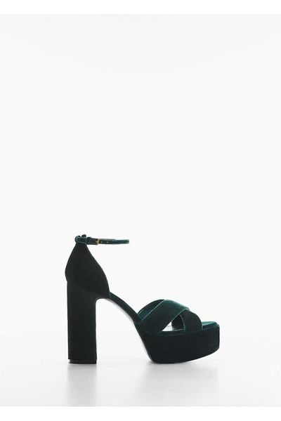 MANGO Woman Samtsandalen mit Absatz