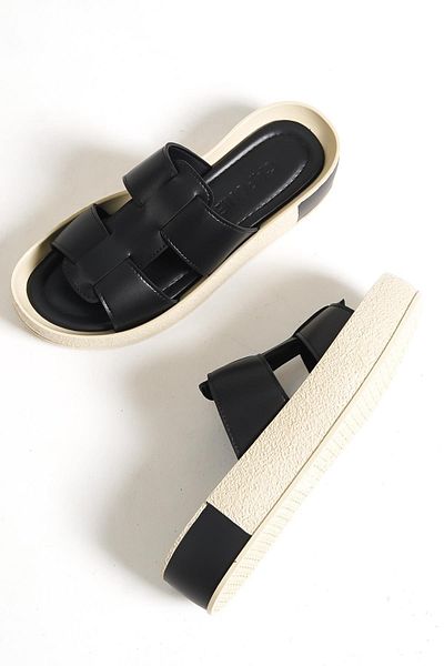 Capone Outfitters Mules - Black - Flat