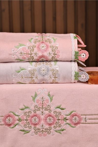 Pidora Textil 3-Piece Velvet Dowry Set with Laced 50*90 Hand and Face Towels