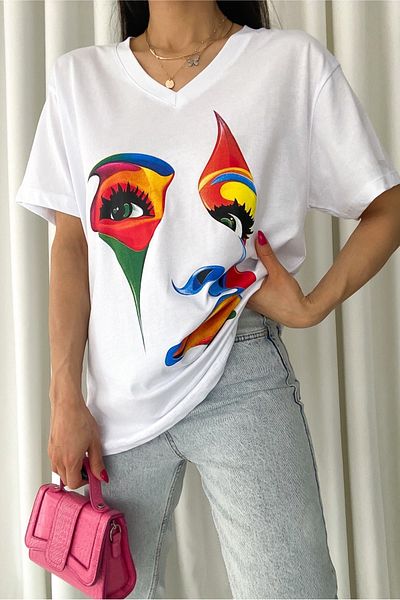 FEMELLE Women's White V-Neck Printed 100% Cotton T-Shirt