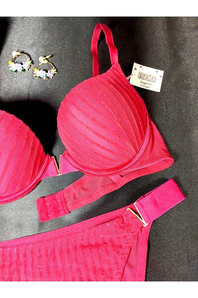 red iç giyim Soft Cherry Bra and Panty Set with Glittering V Detail