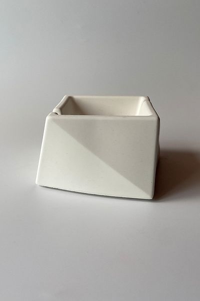 sin istanbul Asymmetric Ash Tray White