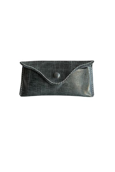 Lndr Real Leather Glasses Case - Leather Sunglasses Case - With Keychain Gift