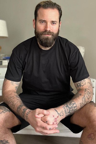 Pijamaevi Schwarzes Oberteil, schwarzes Unterteil, Herren-Pyjama-Set mit Shorts
