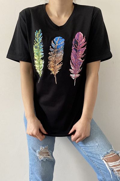 FEMELLE Tricou de damă, negru, cu decolteu în V, cu model de pene, brodat cu paiete, 100% bumbac