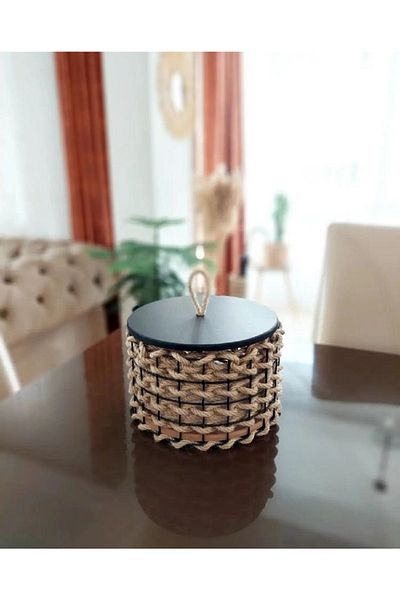 Egindra سلة ديكور صغيرة من الخوص الأسود - منظم بغطاء