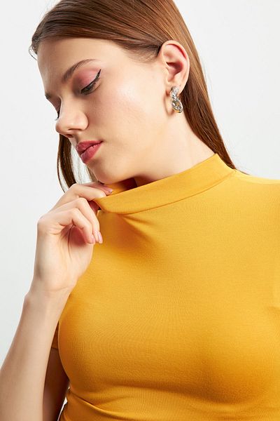 Ladima Women's Mustard Short Sleeve Crop Blouse