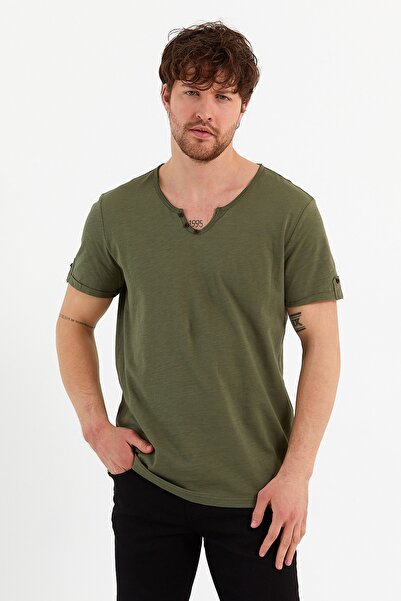 VERDONE Erkek Haki Armut Yaka Düğme Detaylı T-shirt