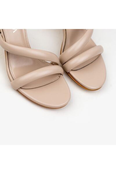 Nervia Luna Classic Heeled Shoes luna