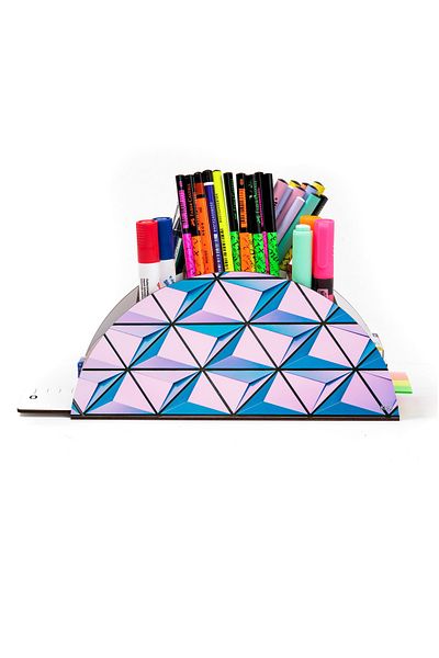 kutuTR Wooden Vip Student Series Rainbow Ruled Desktop Pen Holder Organizer with Assembled Box