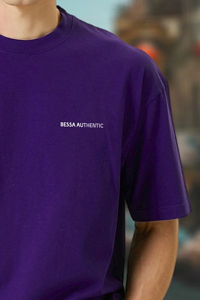 BESSA Μωβ Crew Neck Αυθεντικό ανδρικό μπλουζάκι με στάμπα