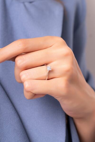 SUNSHINE Euro Star Taşlı 925 Ayar 4.5 Mm Tek Taşlı Yüzük Sy0370