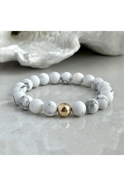 Padore Accessory Elegance of White in Your Wrist: First Class Howlite Natural Stone Bracelet| Gold Detailed