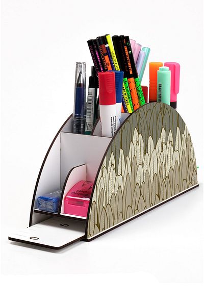 kutuTR Wooden Vip Leaf Series Rainbow Ruled Desktop Pen Holder Organizer with Assembled Box