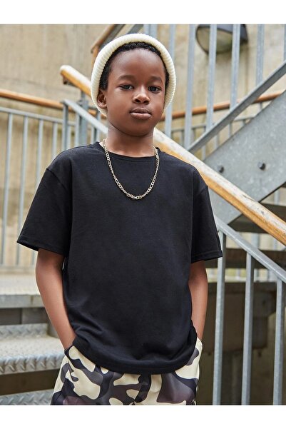 LePold Girl/Boy T-Shirt with Do What Makes Printed on the Back