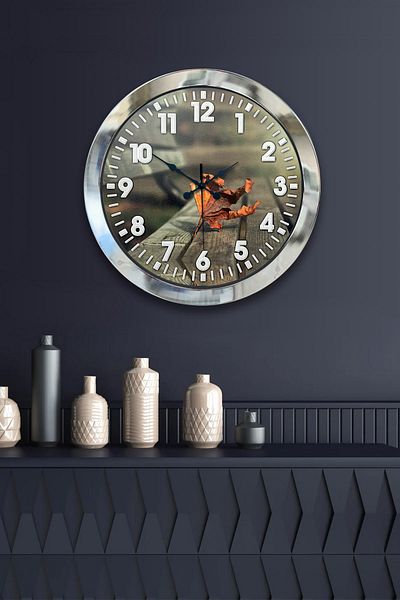 Kasva Concept Gift 36 cm Chrome Metal Leaf Wall Clock