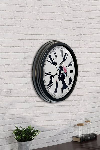 Kasva Concept Gift 40 cm Black Metal Hairdresser Wall Clock