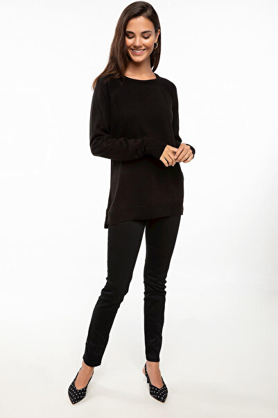 DeFacto Pulover asimetric cu gâtul în formă de O pentru femei croială I6913AZ...