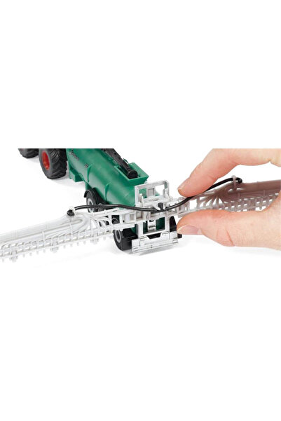 Dolu Siku 1827 Claas Xerion With Vacuum Tank