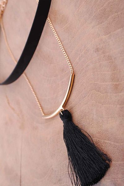 The Bety’s Accesories Women's Tasseled Choker TS10018