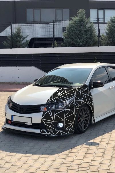 STİCKERCI BEY Siyah Üçgen Kesim Kamuflaj Araç Kaplama Folyosu ( Parlak Olan Folyo Modelidir )