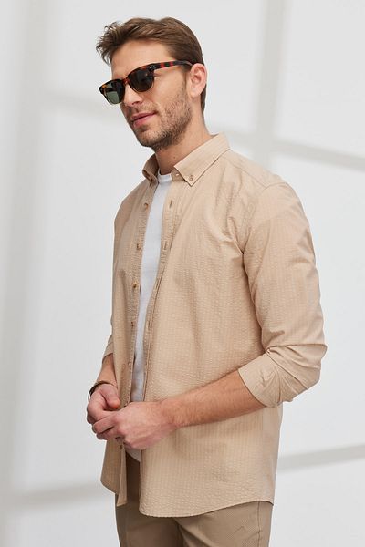 ALTINYILDIZ CLASSICS Beigefarbenes Slim-Fit-Baumwollhemd mit schmalem Schnitt und Knopfkragen für Herren