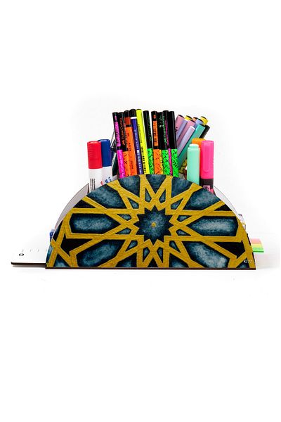 kutuTR Wooden Vip Mixed Rainbow Ruled Desktop Pen Holder Organizer with Assembled Box