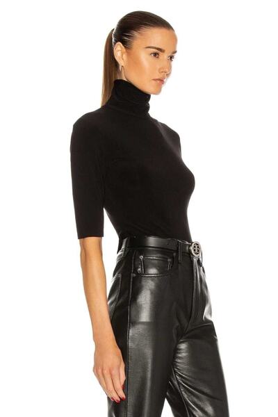 Zagrep Γυναικεία μαύρη μπλούζα με κοντό μανίκι ζιβάγκο