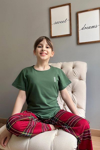Pijamaevi Zelená královna s krátkým rukávem pro matku a dceru rodinné pyžamo - dětský set