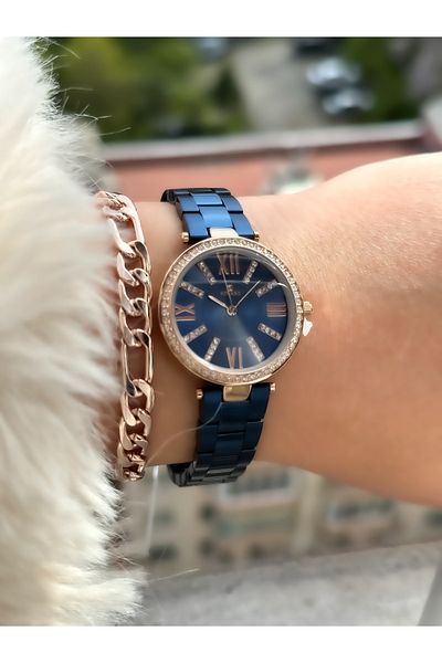 Reward VIP Dark Blue Color Steel Strap Trend Model Women's Wristwatch + Bracelet