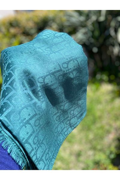FRESCO SCARFS Γυναικείο σάλι με πράσινο σμαραγδένιο χιτζάμπ μεταξένιο ζακάρ D σχέδιο