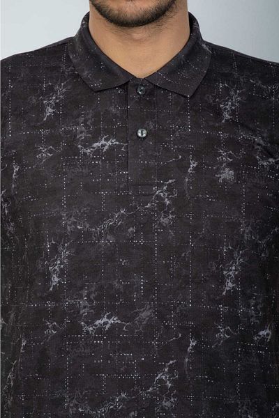 Moda Işık Μαύρο Χρώμα Polo Neck Digital Printed T-shirt