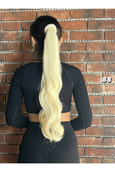 Suzan Peruk Πλατινένια πλεκτή και κυματιστή αλογοουρά