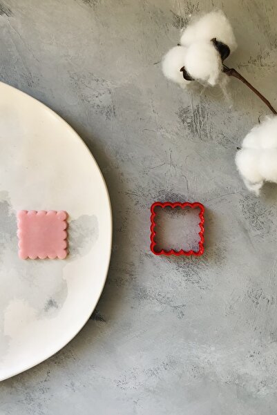 CESTOPİENO 4 Cm Tırtıklı Kare Hamur Şekillendirici