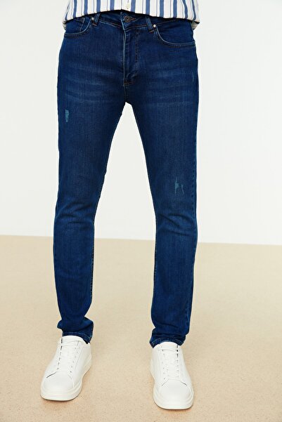 Trendyol Collection Marineblaue Skinny-Fit-Jeans aus Stretch-Stoff im Destroyed-Look TMNSS22JE0359