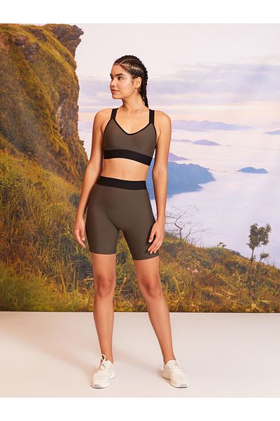 LC Waikiki Damen Sport-Biker-Strumpfhose mit elastischem Bund, Farbblock