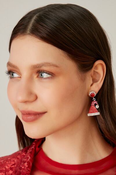 Furtek Aksesuar Kadın Kırmızı Yılbaşı Noel Şapka Desenli Zirkon Taşlı Yeni Yıl Kutlama Parti Küpe Modeli