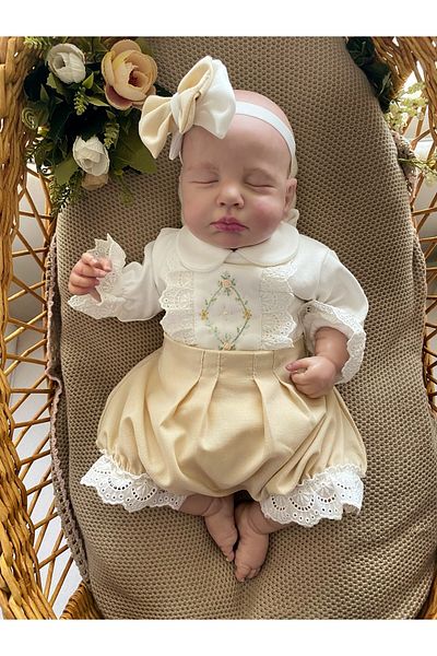 Mama Miel Baby طقم شورت بني حليبي صدفي ومجموعة باندانا للجسم مصنوعة يدوياً من اللون البني الفاتح