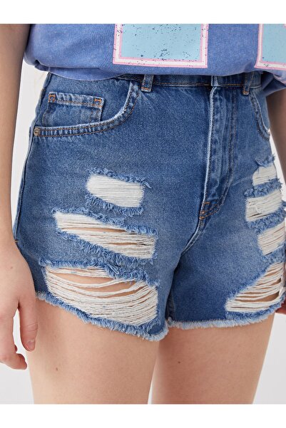 LC Waikiki Roztrhané detailní dámské džínové šortky Standard Fit